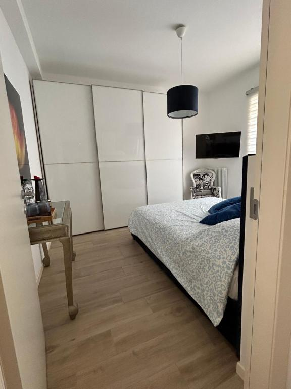 Zona soggiorno con piante decorative